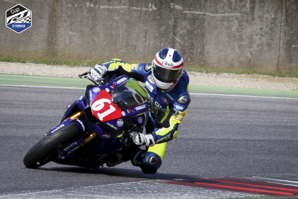 Seconda fila per i rider Motoxracing in R1 Cup al Mugello