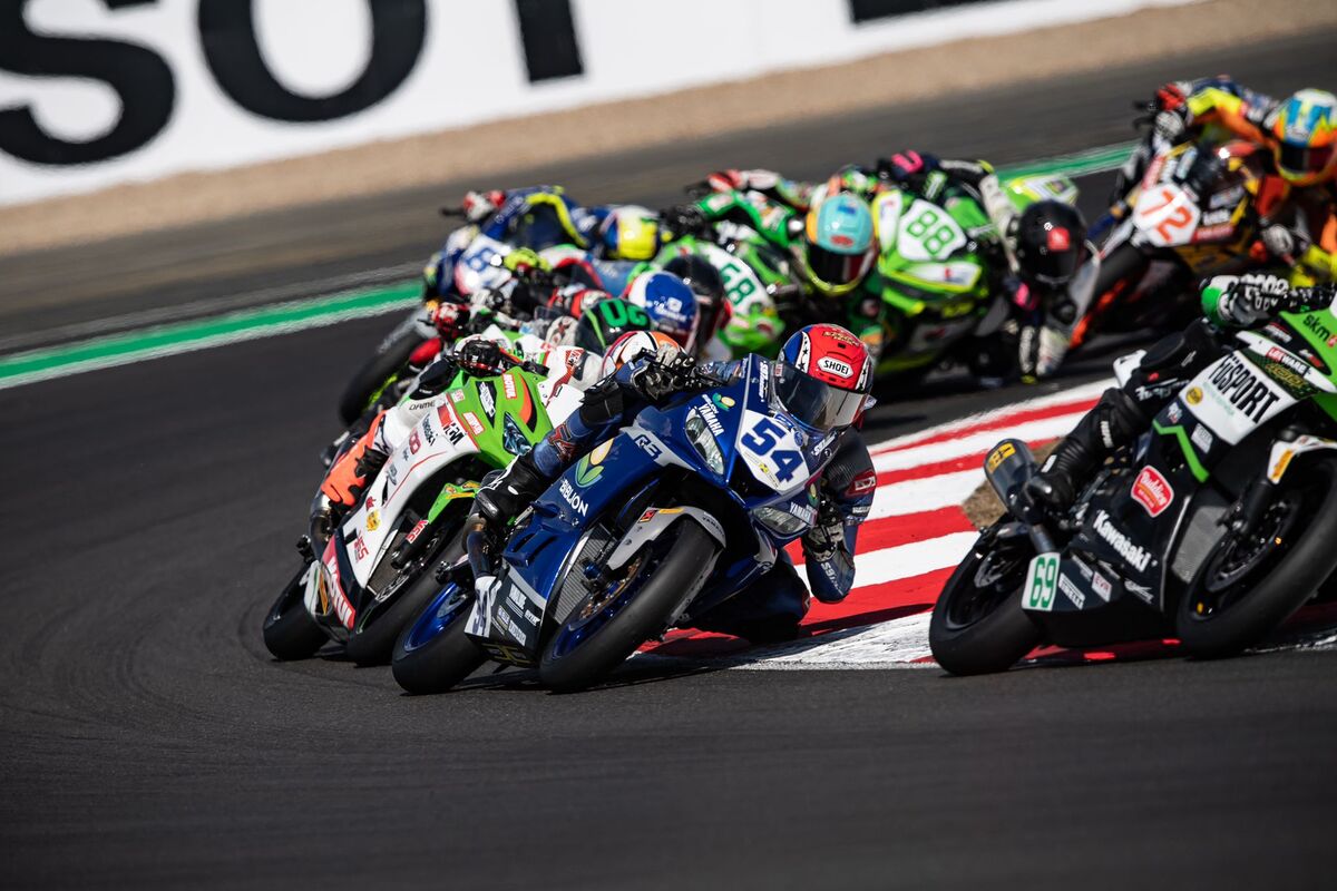 Magny-Cours: un weekend difficile per i ragazzi del WorldSSP300