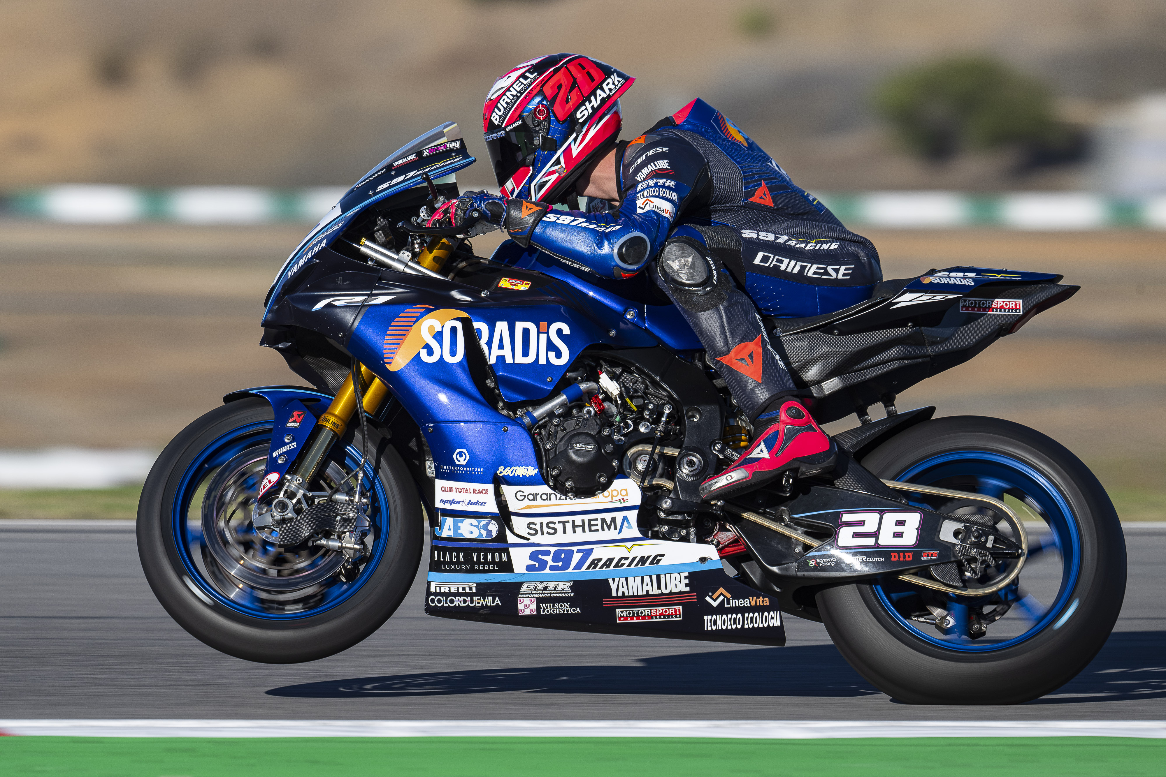 ray-seventeenth-in-race-1-at-portimao