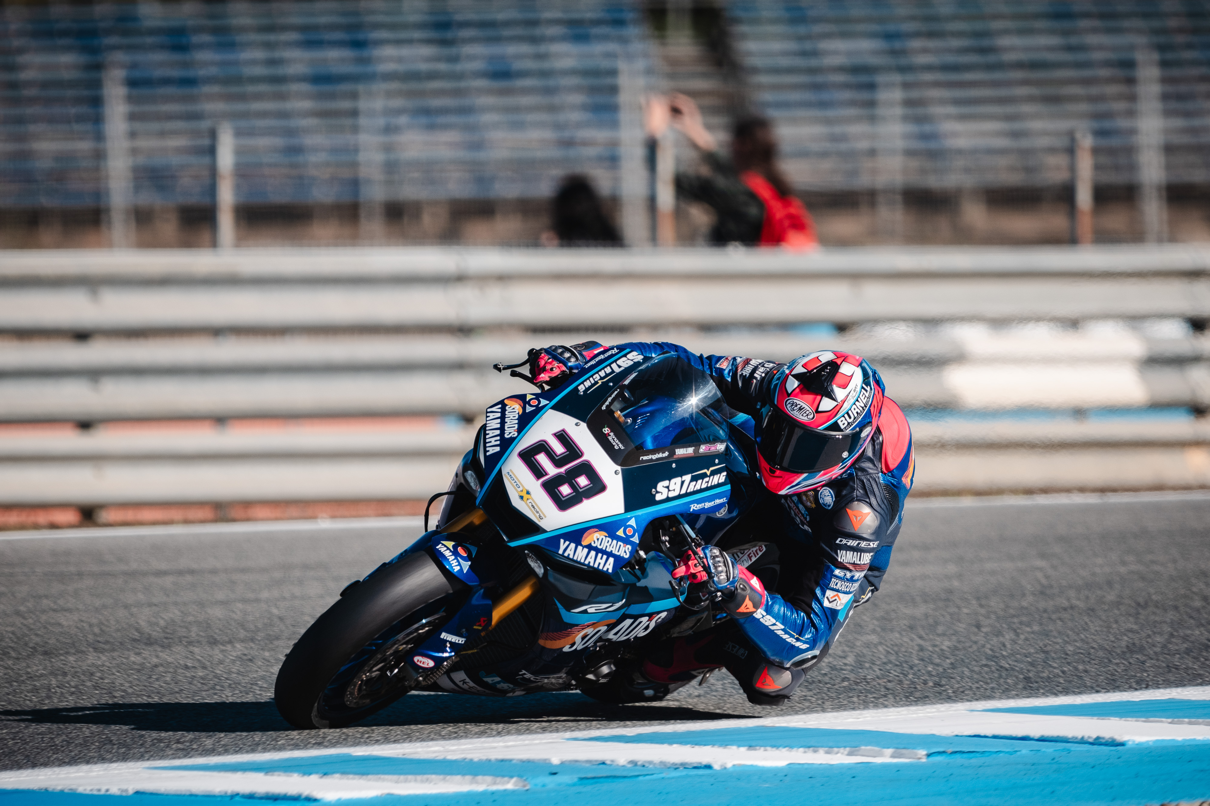one-point-for-ray-and-constant-improvement-for-bernardi-in-sbk-race-2-at-jerez