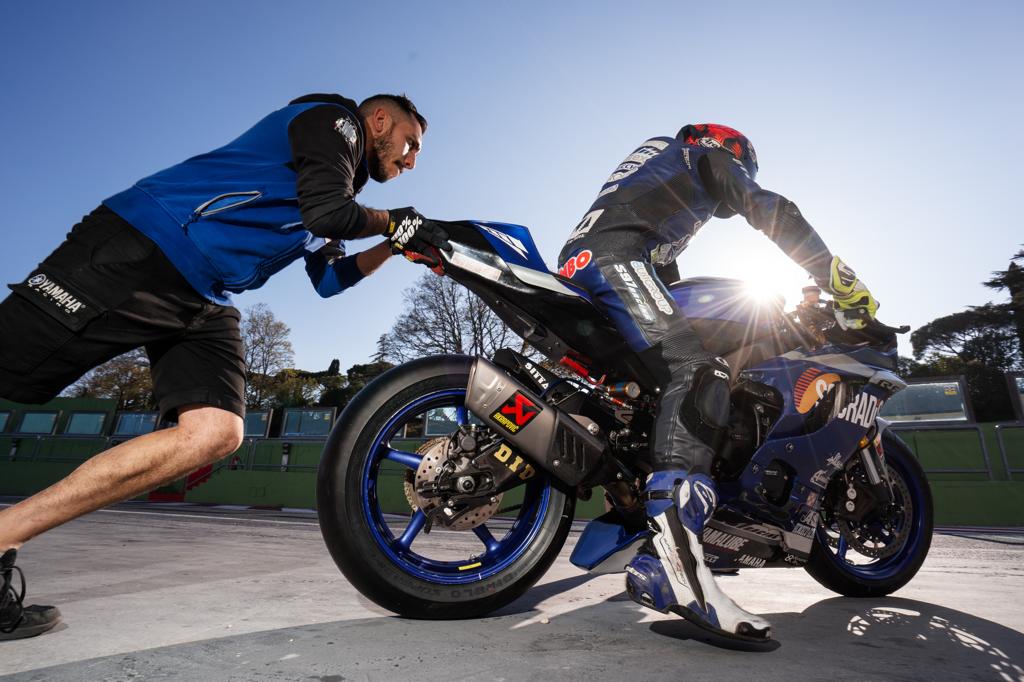 giombini-e-motoxracing-iniziano-la-stagione-del-civ-supersport-600ng-a-misano