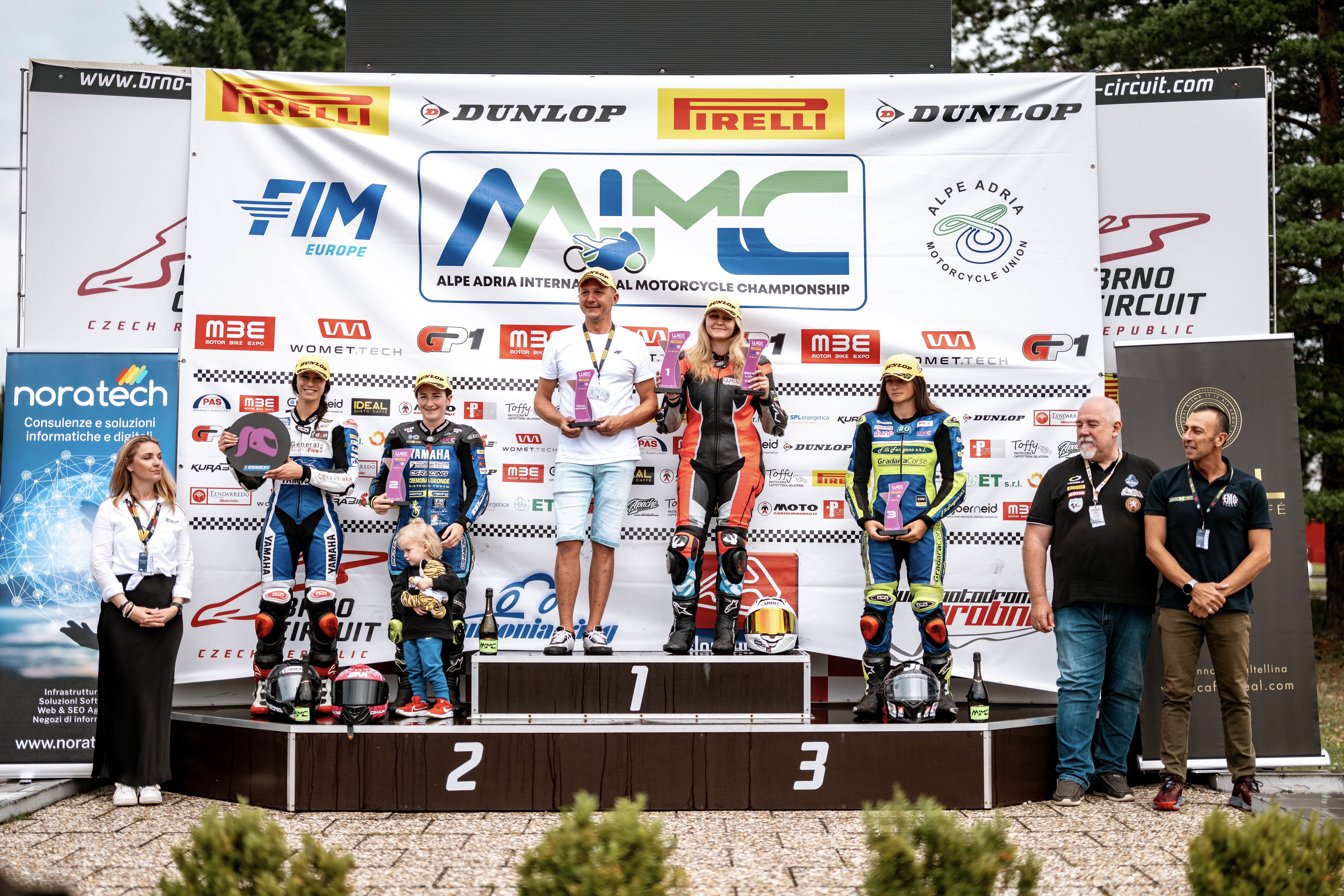podium-and-top-5-for-team-motoxracing-at-brno