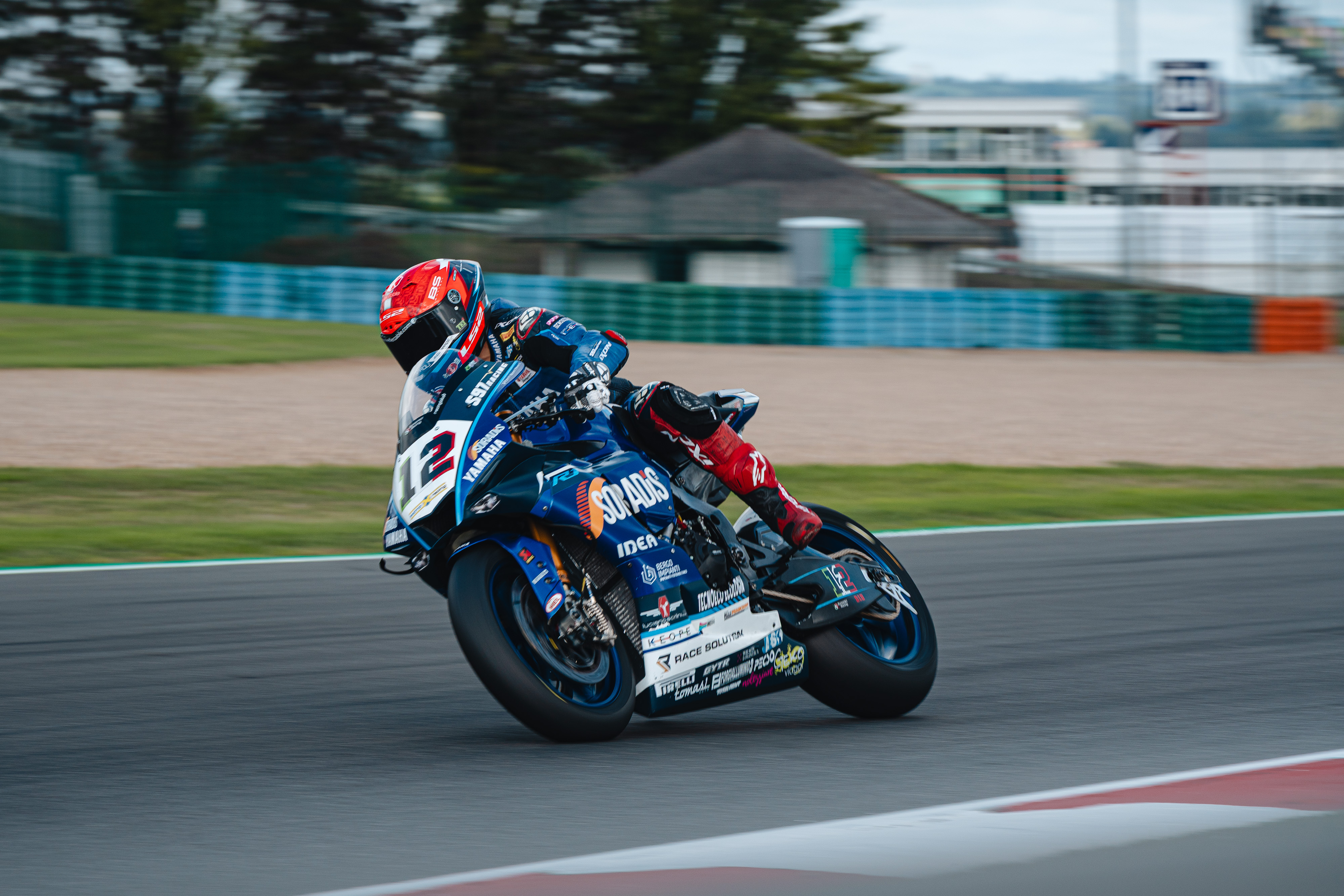sofuoglu-e-rinaldi-si-migliorano-nelle-libere-a-magny-cours