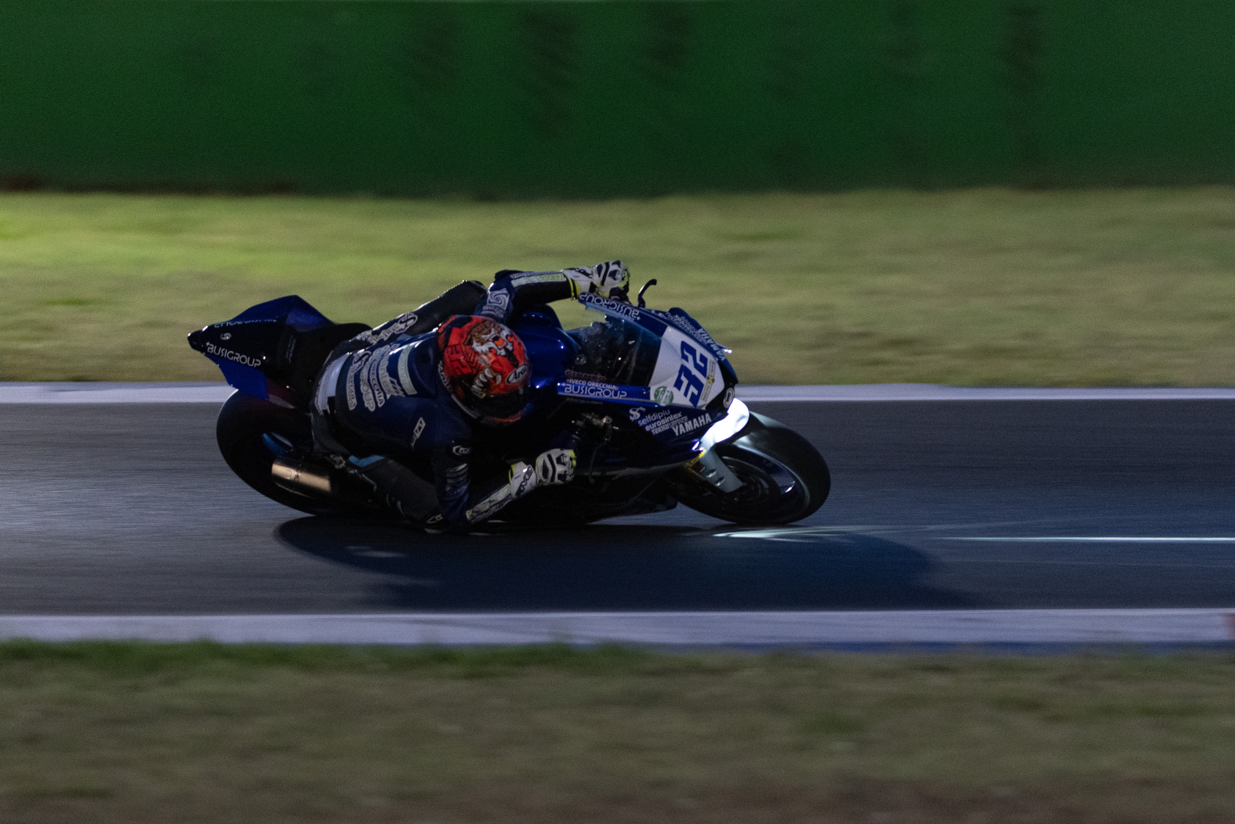 la-sfortuna-ferma-giombini-nella-civ-racing-night-a-misano